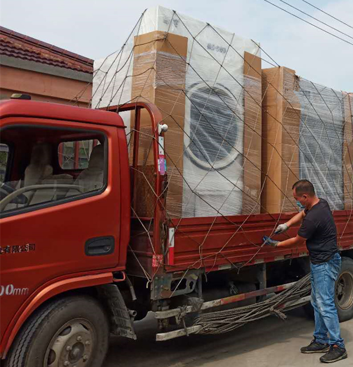 內(nèi)蒙古包頭客戶訂購的百強(qiáng)洗滌設(shè)備今日發(fā)貨